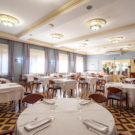 La Pobla de Claramunt Hotel Robert מראה חיצוני תמונה
