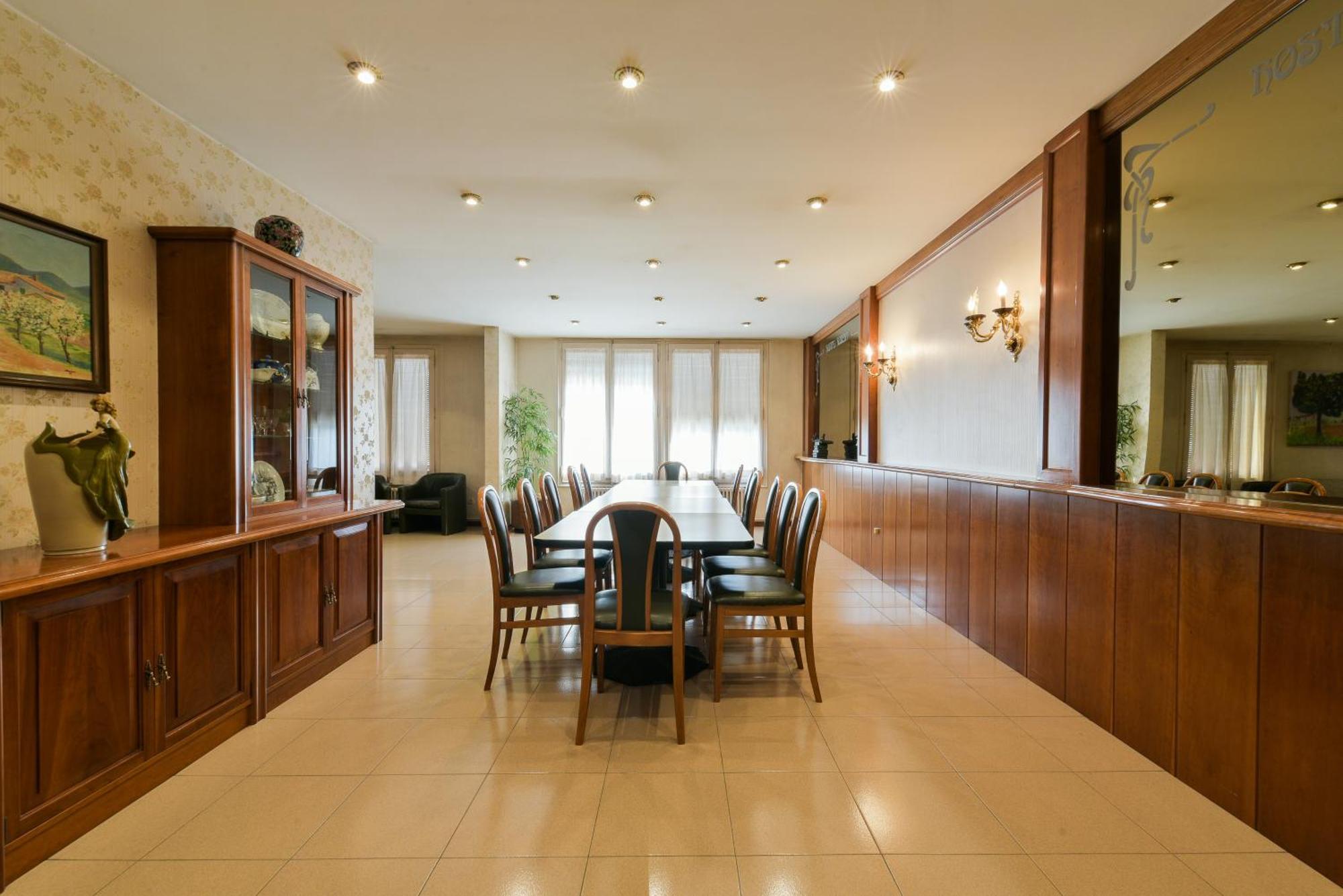 La Pobla de Claramunt Hotel Robert מראה חיצוני תמונה