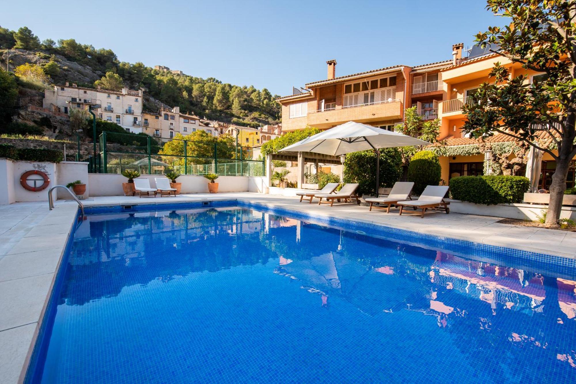 La Pobla de Claramunt Hotel Robert מראה חיצוני תמונה