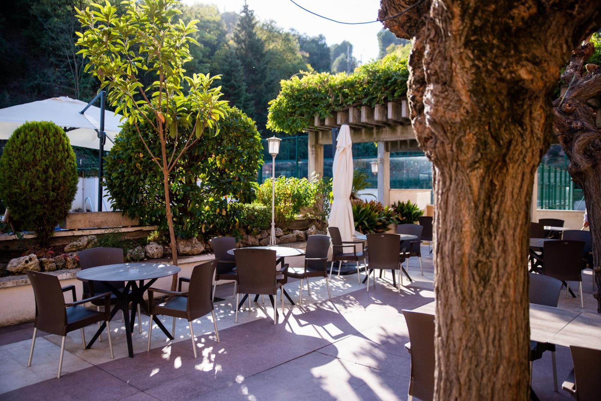 La Pobla de Claramunt Hotel Robert מראה חיצוני תמונה