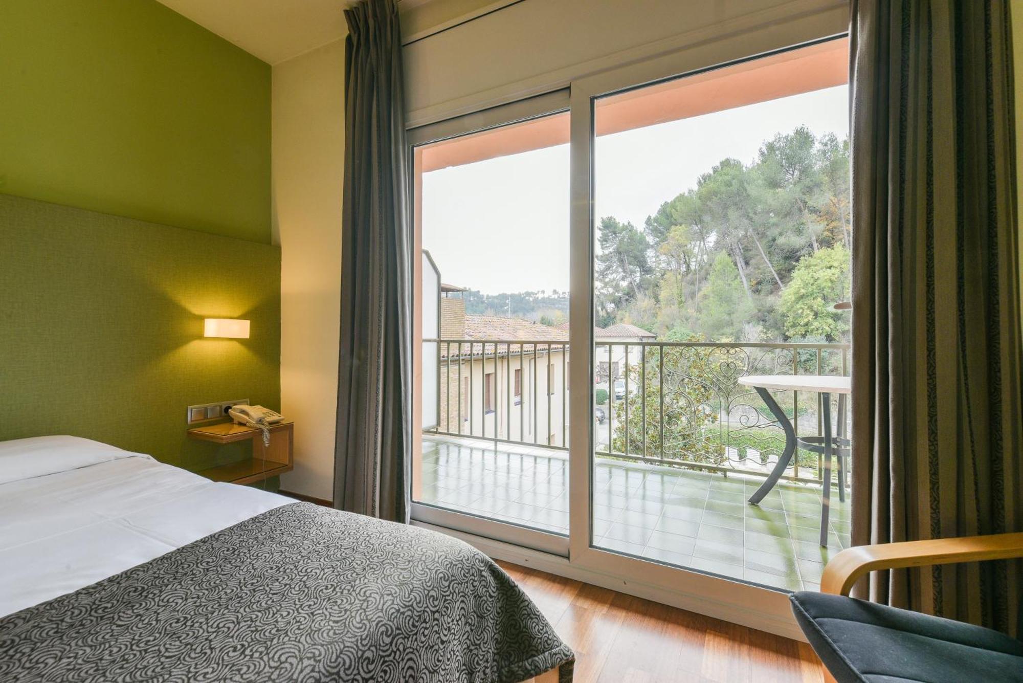 La Pobla de Claramunt Hotel Robert מראה חיצוני תמונה